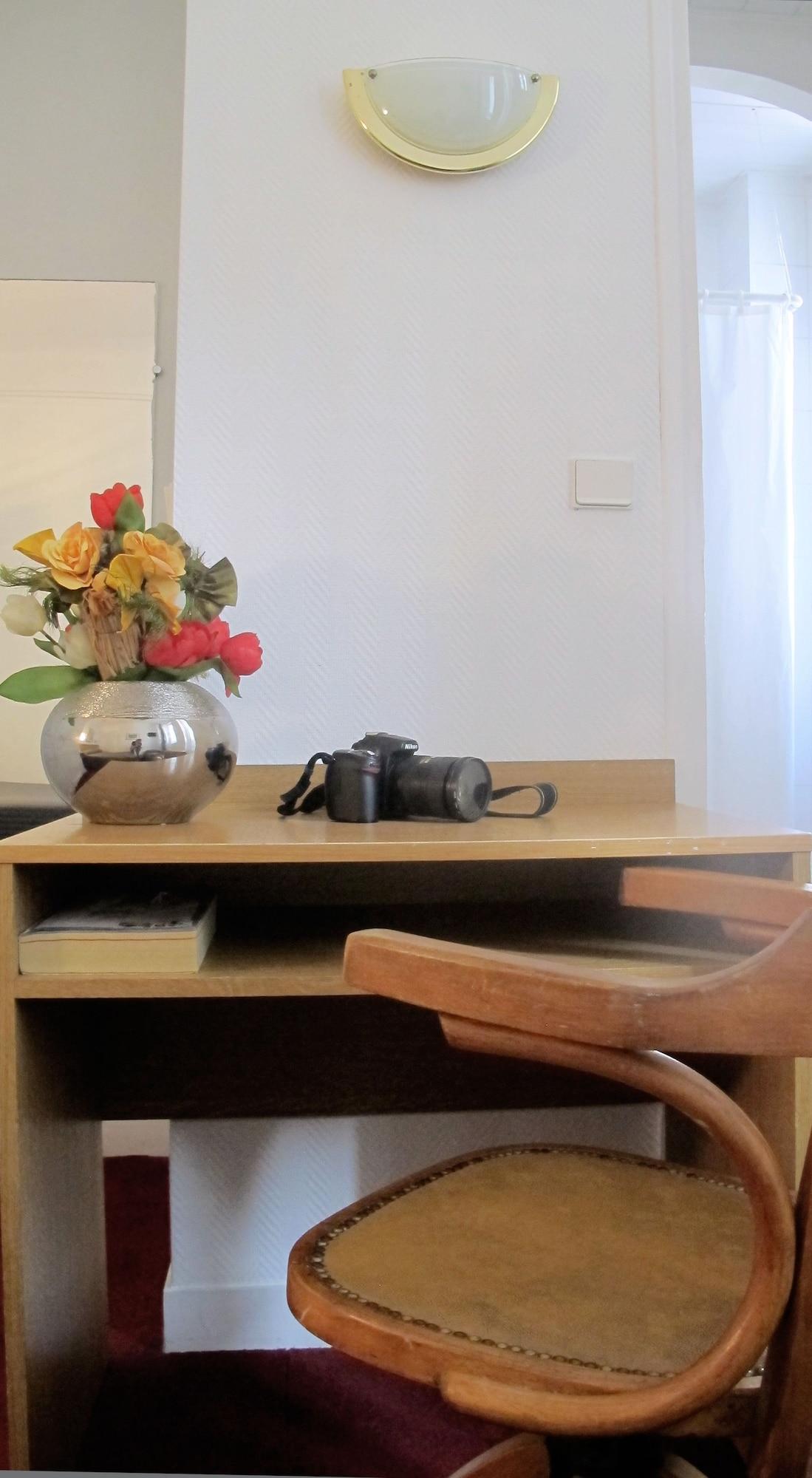 פריז Hotel Cosy Monceau מראה חיצוני תמונה